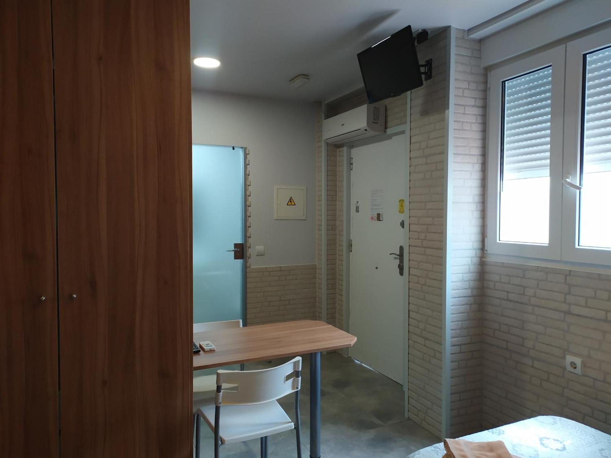 Hostal Usera Madrid Room photo